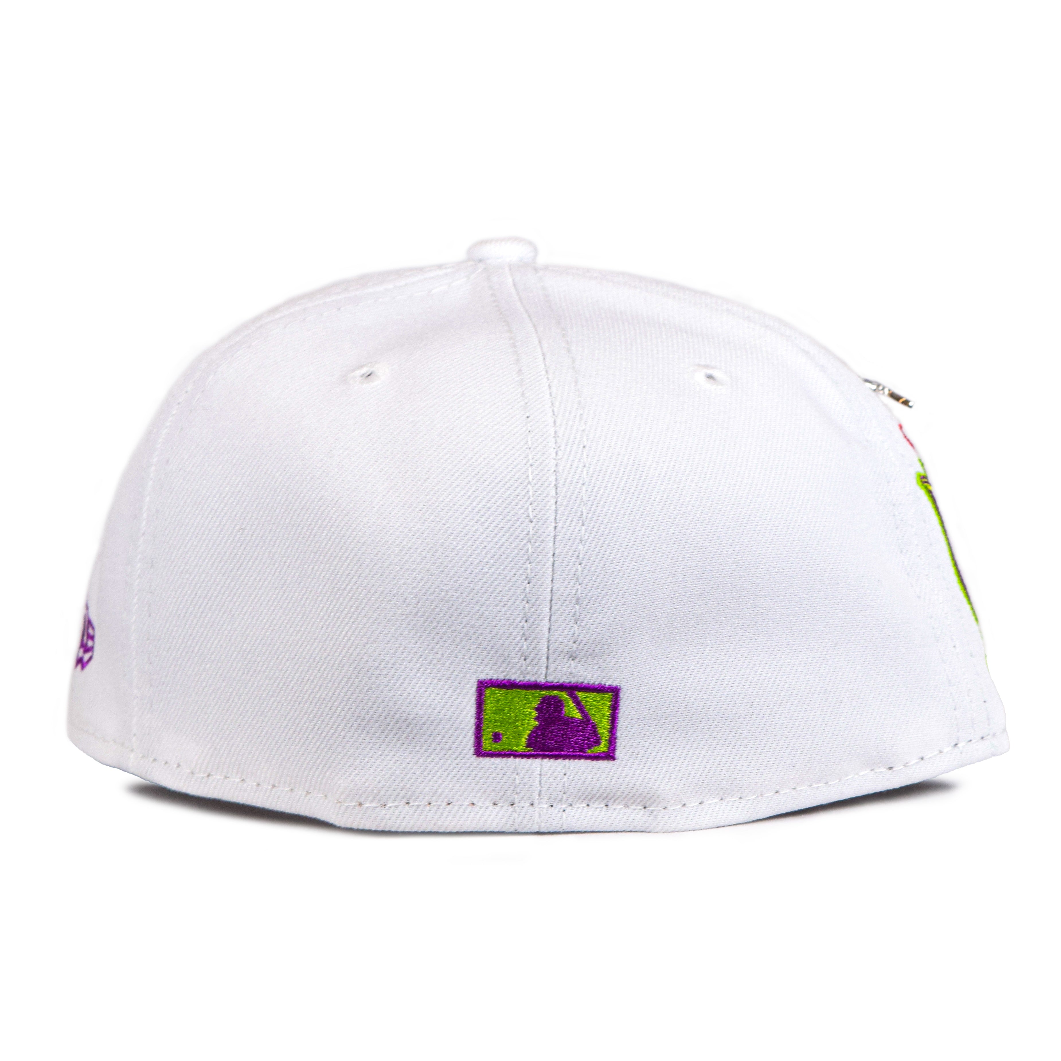 Mitchell & Ness Pop UV Chicago Bulls Snapback Hat - White